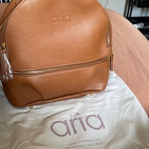 Aria original mini. NWT